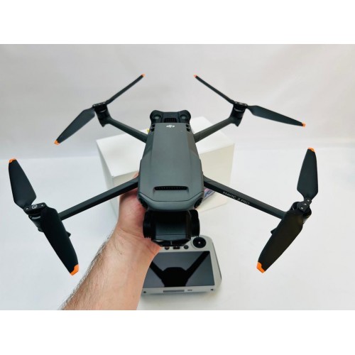 Квадрокоптер DJI Mavic 3 Pro в Тольятти с пультом DJI RC